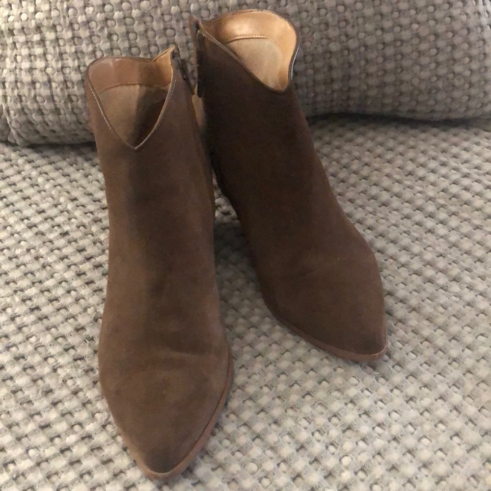 Banana Republic Brown Suede Booties Size 9